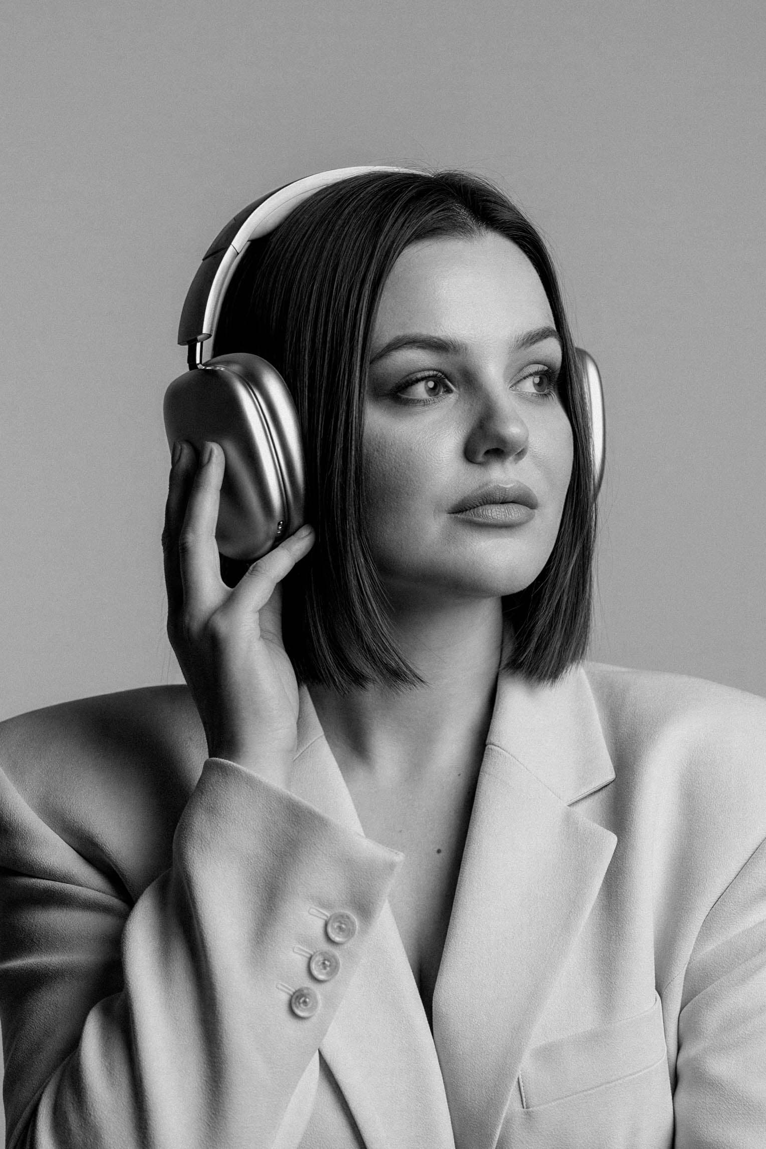 Angelina Felchner — audio komentarze w Modobook